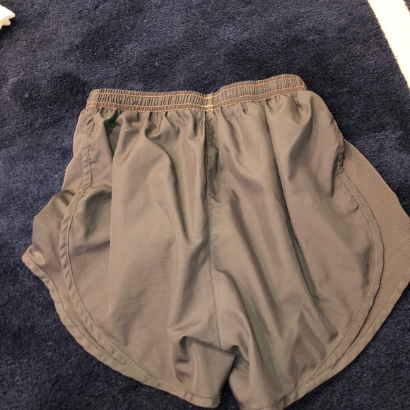 Nike dri fit running shorts - Picture 2 of 2